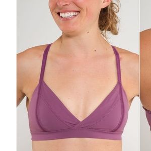 Lululemon Dignity bra in muted mauve